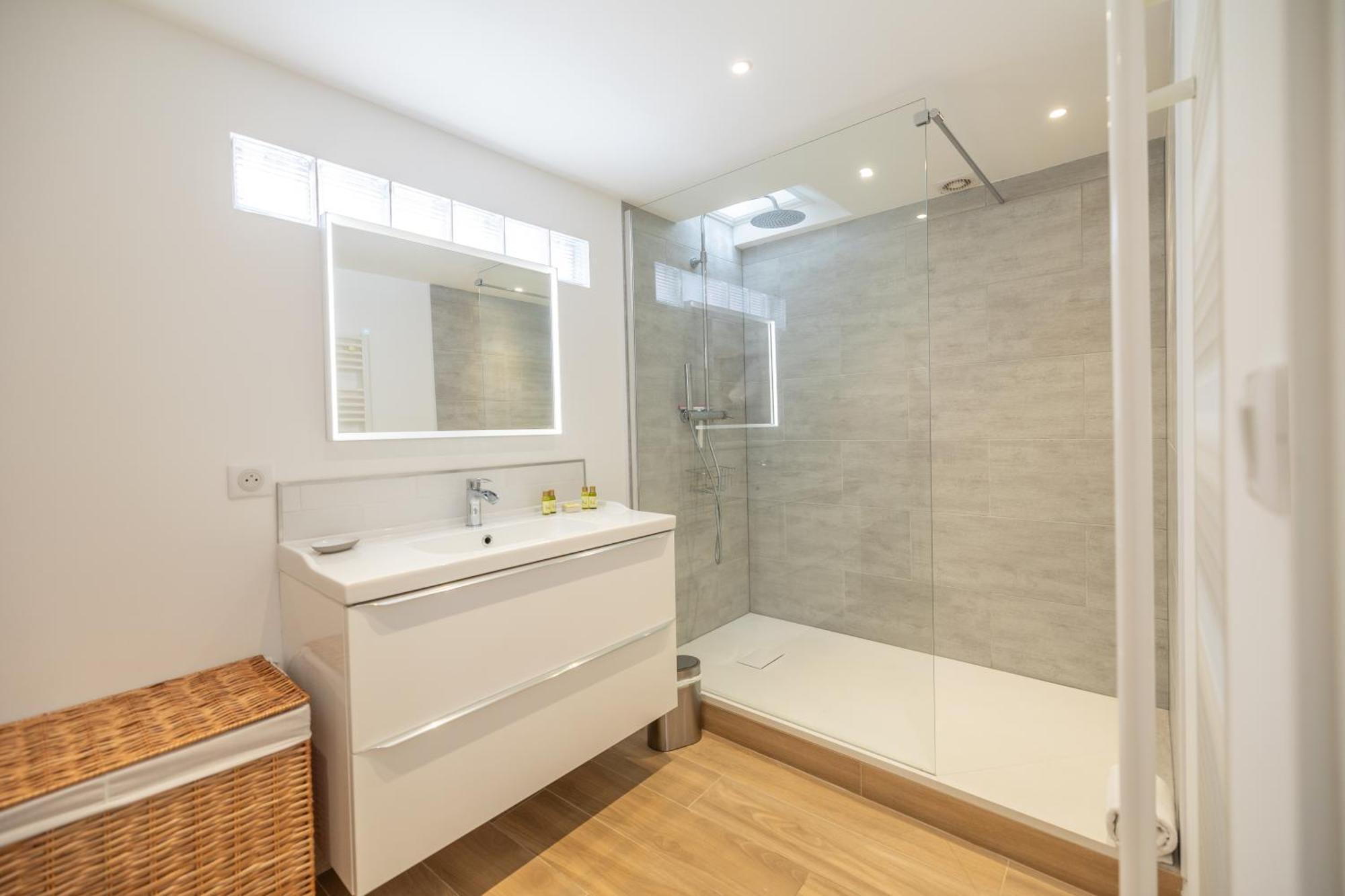Les Palmiers Apartment Антиб Екстериор снимка